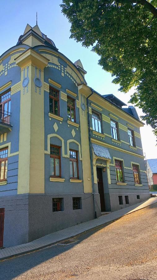 Penzion U Skoly Staré Město المظهر الخارجي الصورة