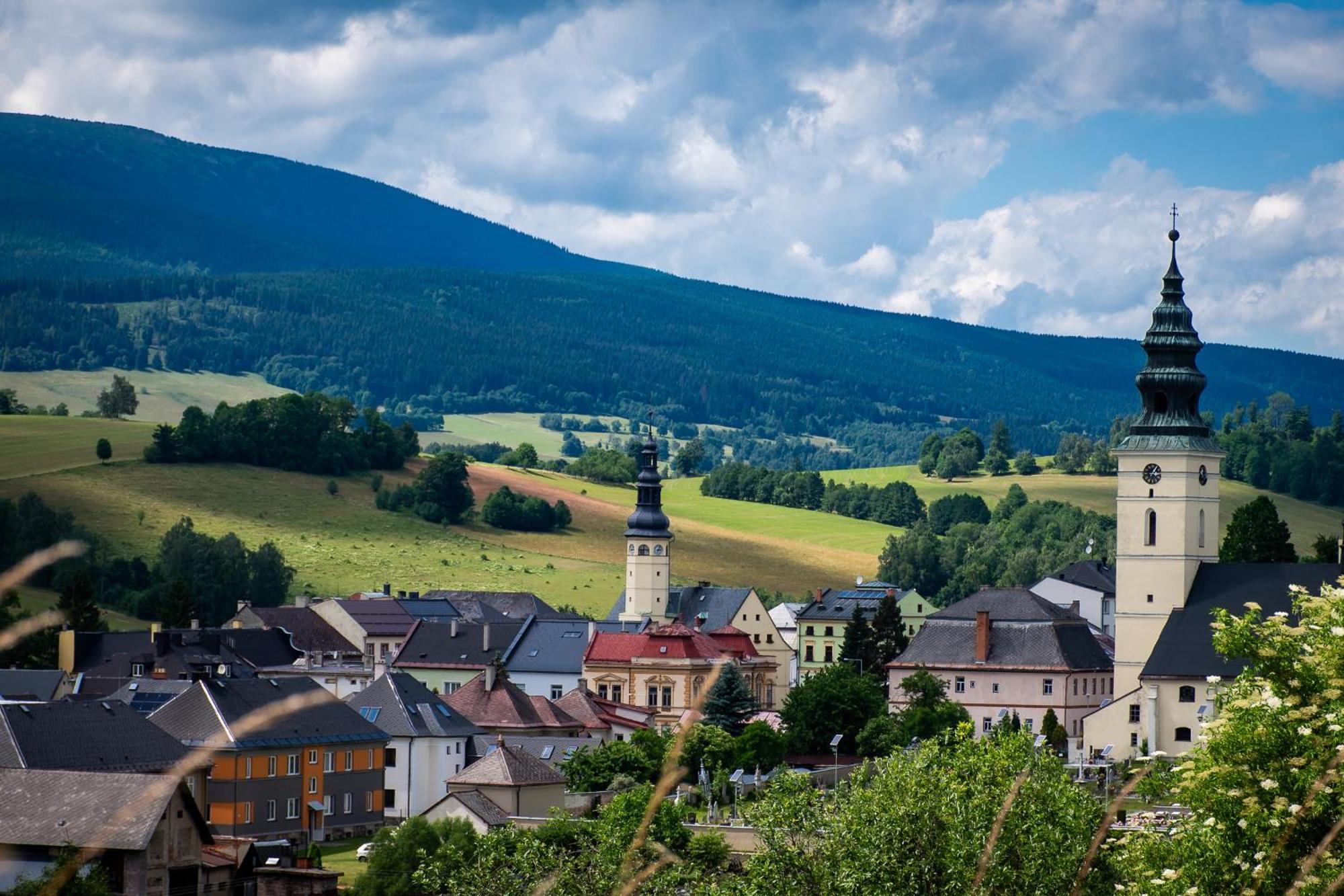 Penzion U Skoly Staré Město المظهر الخارجي الصورة
